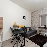 Lägenhet Cracow Downtown Comfort By Bookinghost *
