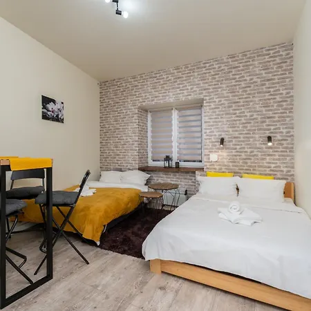 Cracow Downtown Comfort By Bookinghost דירה