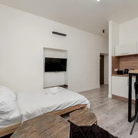 Cracow Downtown Comfort By Bookinghost Διαμέρισμα