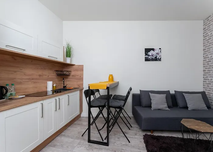 Cracow Downtown Comfort By Bookinghost דירה קרקוב